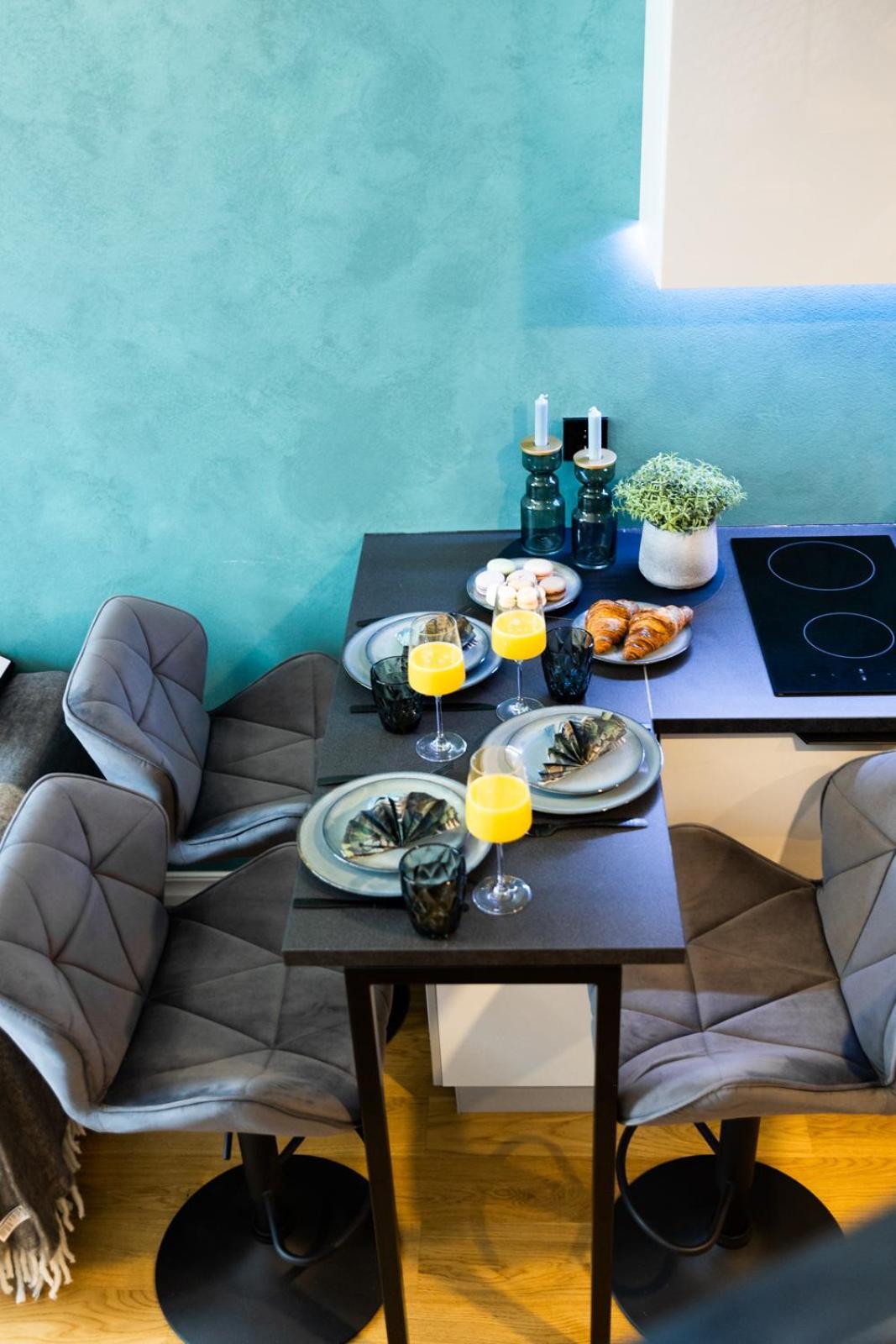 Appartamento Tempus Te Premium Duo Lofts Tartu - Private Cinema, Gym And Terrace Esterno foto